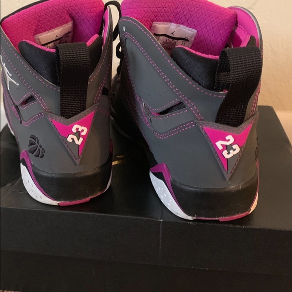 RETRO 7 Jordan’s 30th addition. - Picture 4 of 8